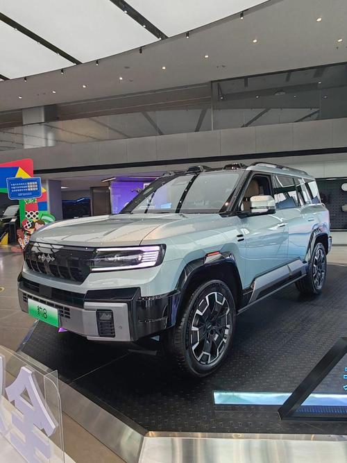 成都龙泉驿区福扬建企业管理咨询比亚迪方程豹硬派越野的爆款，英菲尼迪35周年与你共成长